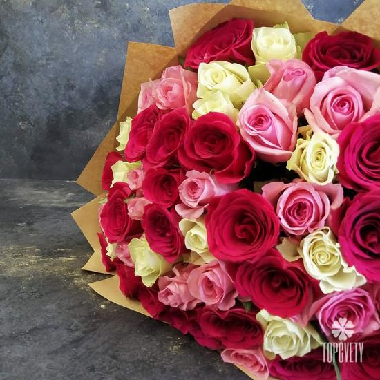 Букет из 51 розы в крафте 40см