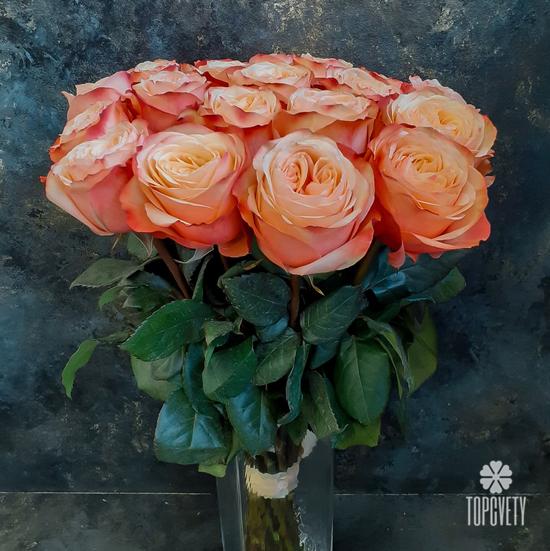 Букет из 11 пионовидных роз Кахала 60см