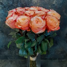 Букет из 11 пионовидных роз Кахала 60см