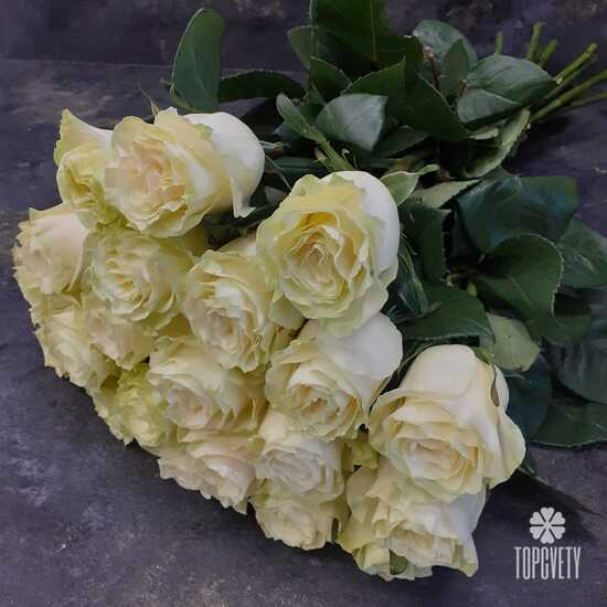 Букет из 21 белой розы Мондиаль 70см