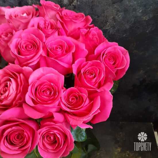 Букет из 21 розовой розы Пинк Флойд 