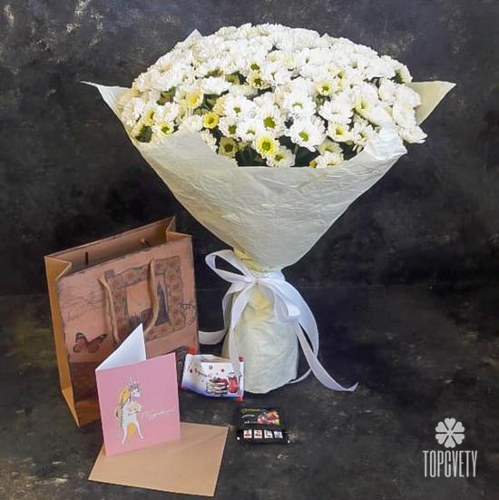 Букет их 21 белой кустовой хризантемы Сантини