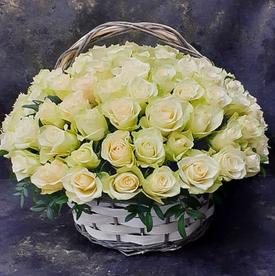 Букет из 101 белой розы в корзине