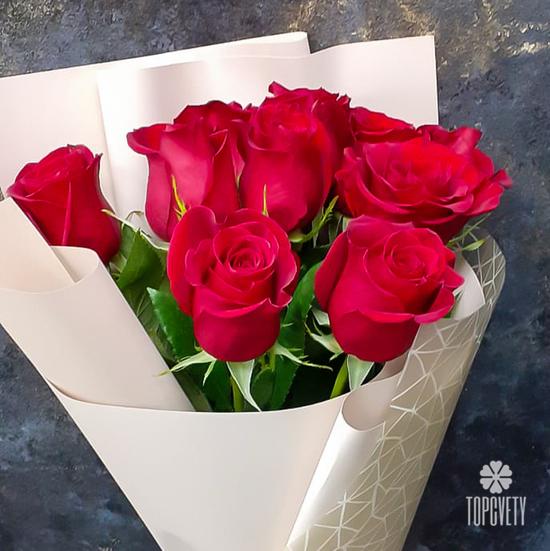 Букет из 11 красных роз Фридом 70см