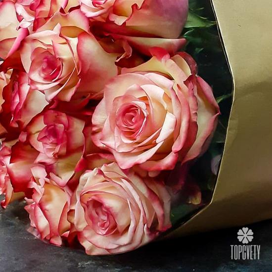 Букет из 11 розовых сортовых роз 50см