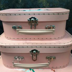 Декоративный чемодан №2