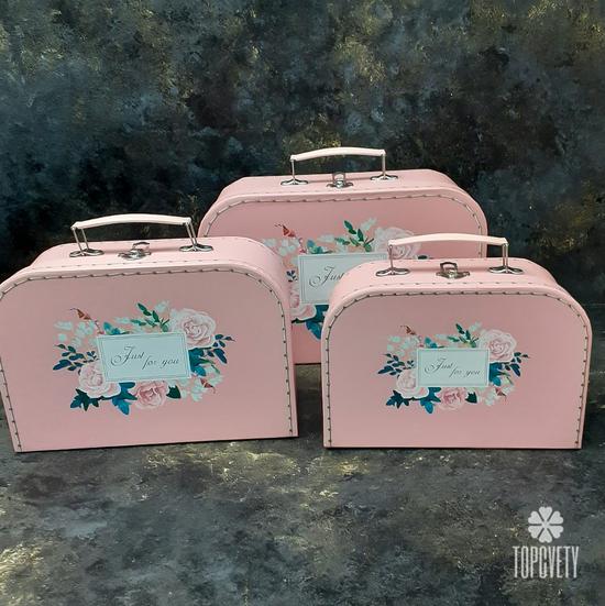 Декоративный чемодан №2