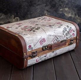 Декоративный чемодан №5