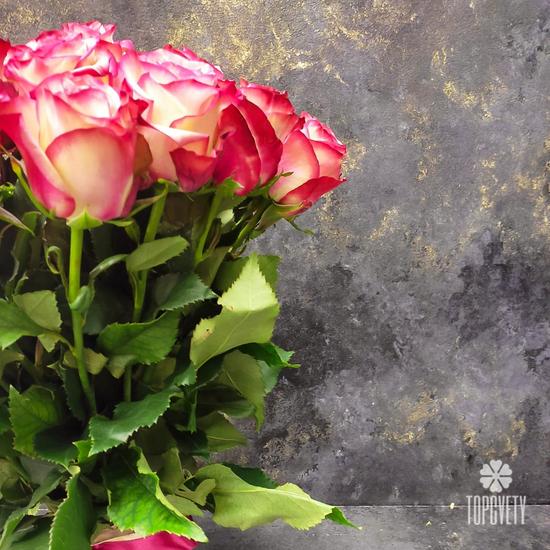 Букет из 21 розовой розы 