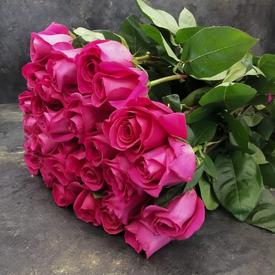 Букет из 17 розовых роз Пинк Флойд  70см