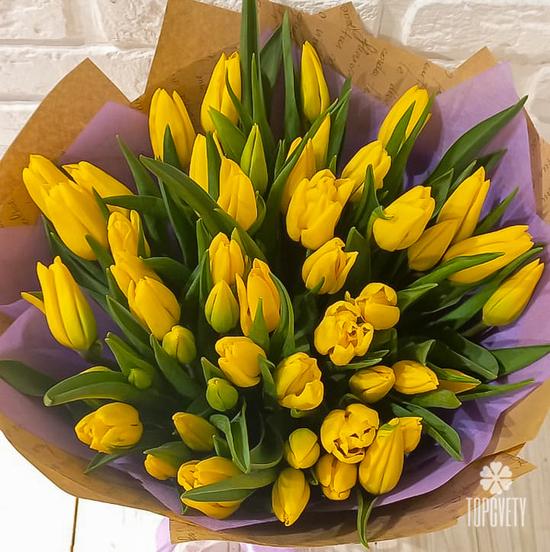 Букет из 51 желтого тюльпана