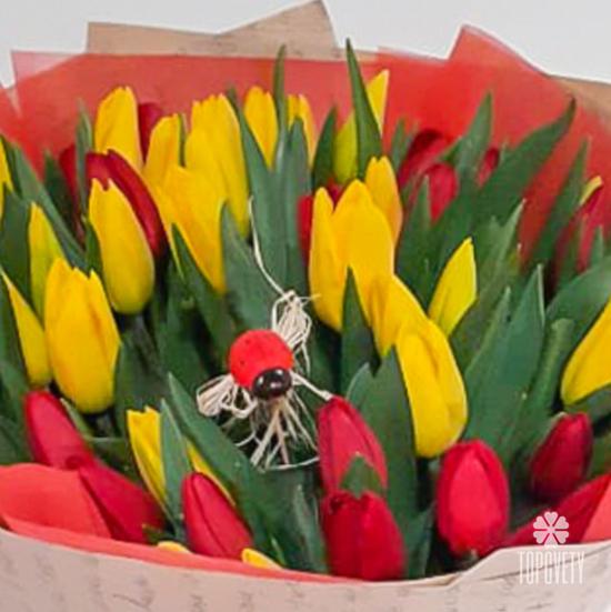 Букет из 51 тюльпана микс