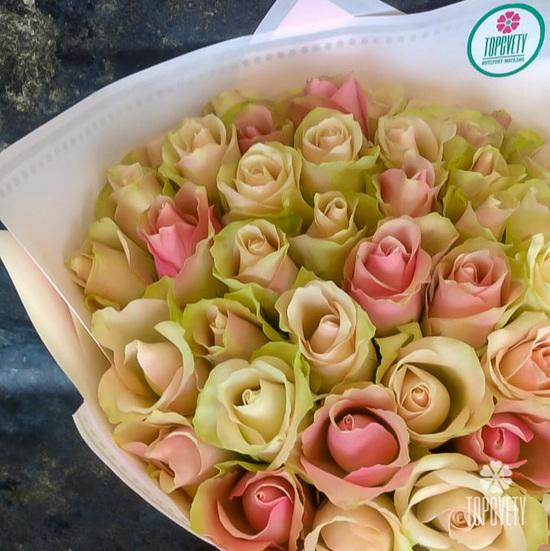 Букет из 51 розовой розы микс 40см