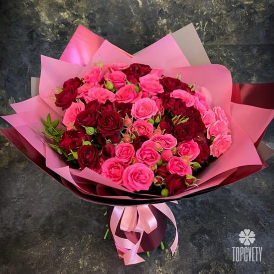 Букет из 21 кустовой розы микс 50см