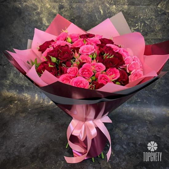Букет из 21 кустовой розы микс 50см