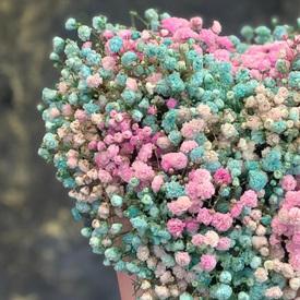 Композиция из гипсофилы в коробке