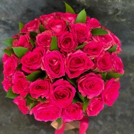 Букет из 35 розовых роз в коробке