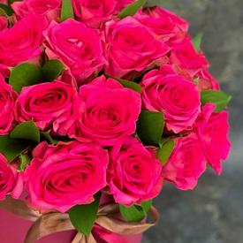 Букет из 35 розовых роз в коробке