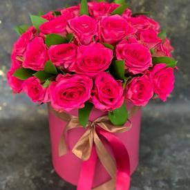 Букет из 35 розовых роз в коробке