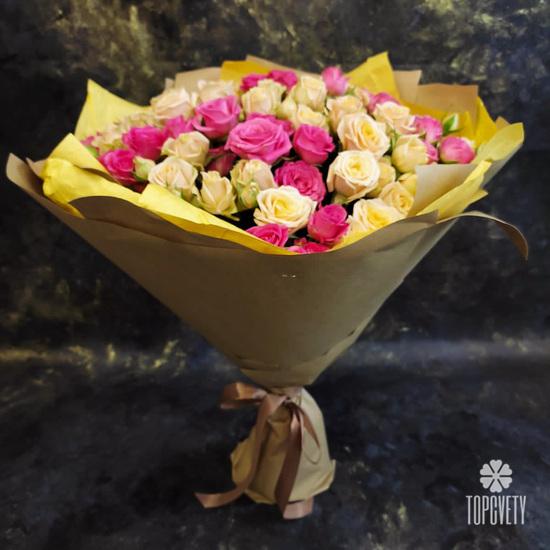 Букет из 19 кустовых роз микс  50см
