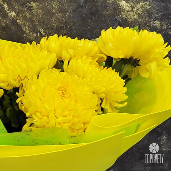 Букет из 9 желтых хризантем