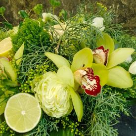 Букет из роз и орхидей 