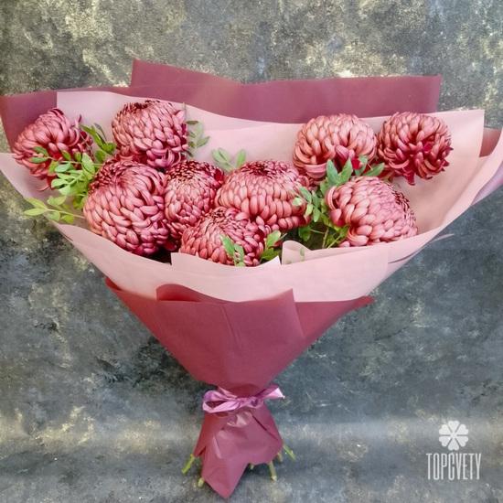 Букет из 9 бордовых хризантем Бигуди 