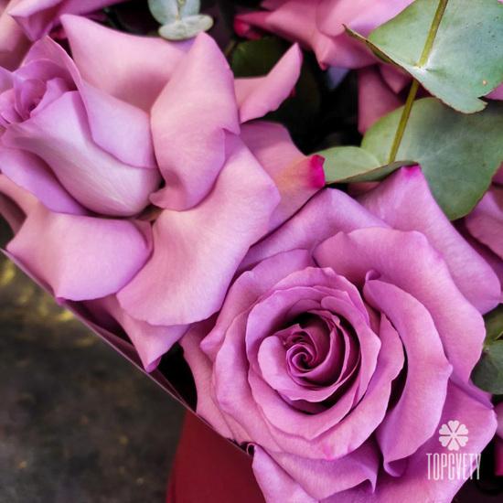 Букет из 11 розовых роз в коробке