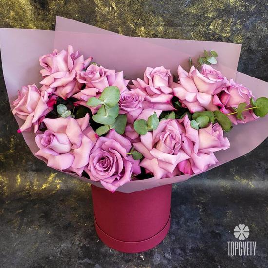 Букет из 11 розовых роз в коробке