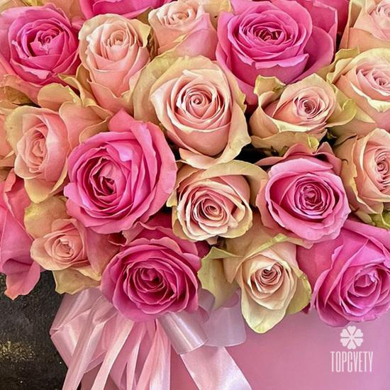 Композиция из 75 розовых роз микс в коробке