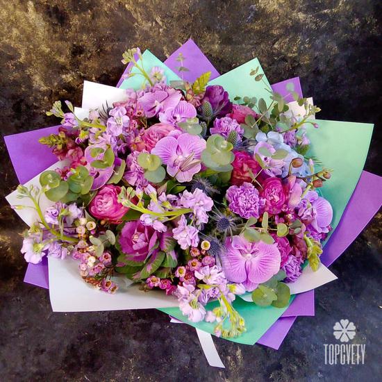 Букет из орхидей, гортензий и роз 