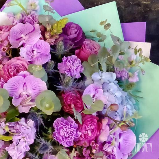 Букет из орхидей, гортензий и роз 