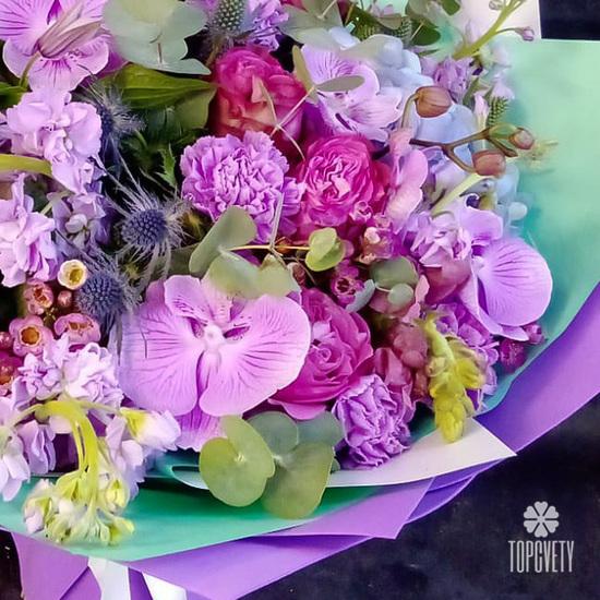 Букет из орхидей, гортензий и роз 