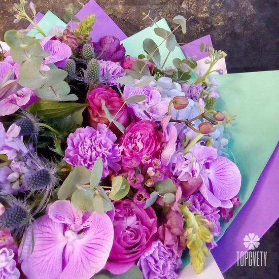 Букет из орхидей, гортензий и роз 