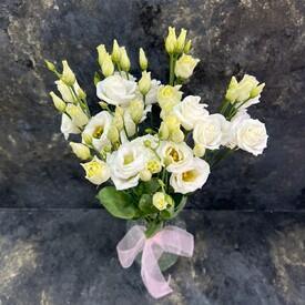 Букет из 7 белых эустом