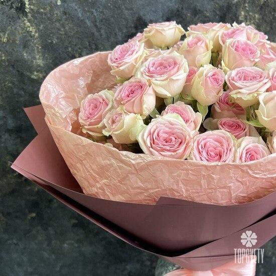 Букет из 7 кустовых пионовидных роз 50см