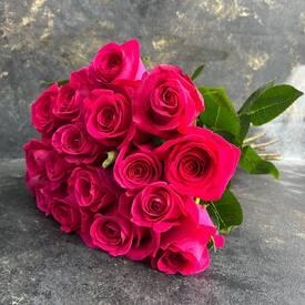 Букет из 17 розовых роз Пинк Флойд 50см