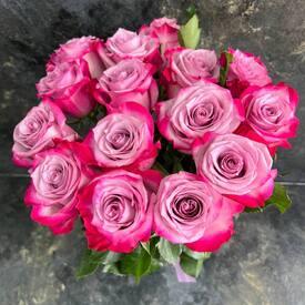 Букет из 15 сиреневых роз