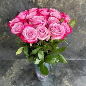 Букет из 19 сиреневых роз