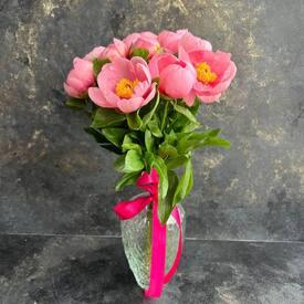 Букет из 11 розовых пионов