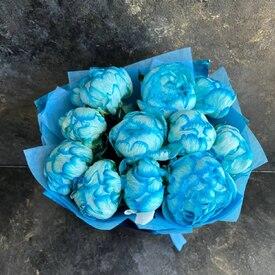 Букет из 11 синих пионов