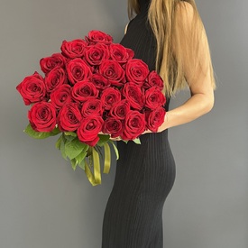 Букет из 25 красных роз 60см