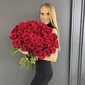 Букет из 45 красных роз Эксплорер 70см