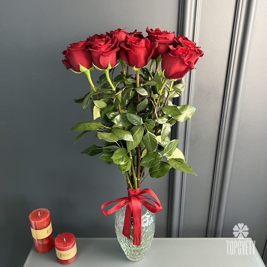 Букет из 11 красных роз Эксплорер 70см