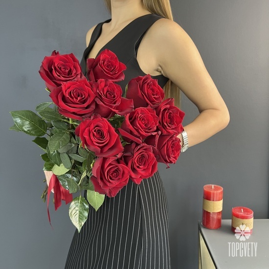 Букет из 11 красных роз Эксплорер 70см