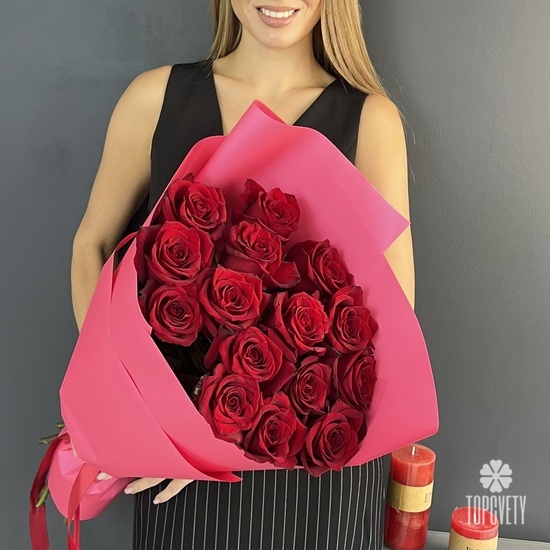 Букет из 15 красных роз Эксплорер 70см