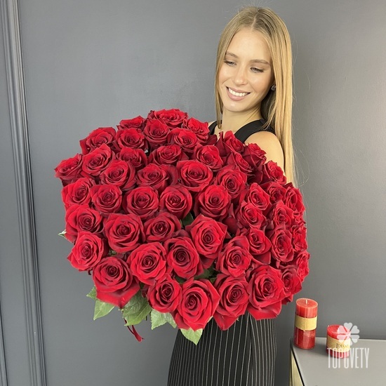 Букет из 51 красной розы Эксплорер 70см