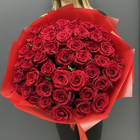 Букет из 51 красной розы Ред Наоми 50см 