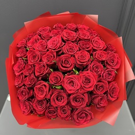 Букет из 51 красной розы Ред Наоми 50см 
