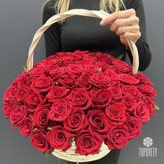Букет из 101 красная роза в корзине